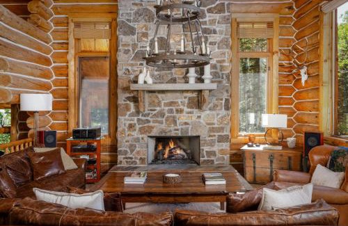 Mountain Village Villa | Bear Lodge - Modern log home at easy ski-in-out location
