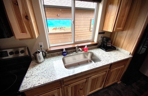 Grants Pass House | Bear Mountain-Suite10