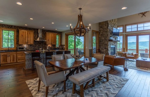 Banner Elk House | Bear Tracks- Eagles Nest amenities, Hot Tub, Fire Pit, amazing views