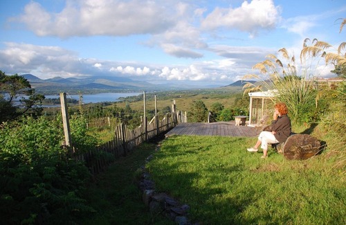Dawros House | Beara jewel, Simple but complete appartment style property with stunning view.