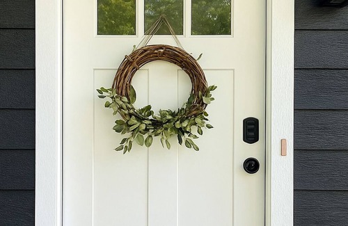 Pardeeville Cottage | Bears' Den at Park Lake - a charming, inviting space for rest and renewal.
