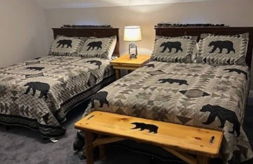 Rockwood Bed & Breakfast | Bears Den Lodge B & B Room 3