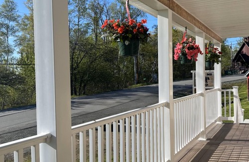 Rockwood Bed & Breakfast | Bears Den Lodge B & B Room 3