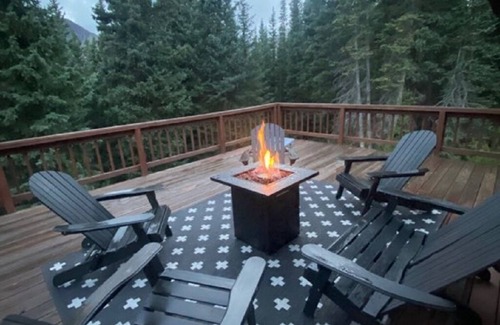 Alma Cabin | Bearview Lodge-Near Breckenridge CO- Reach out to see any last minute deals.