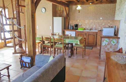 Dondas Villa | Beautiful apartment in villa for 6 guests with pool, TV, terrace and panoramic view