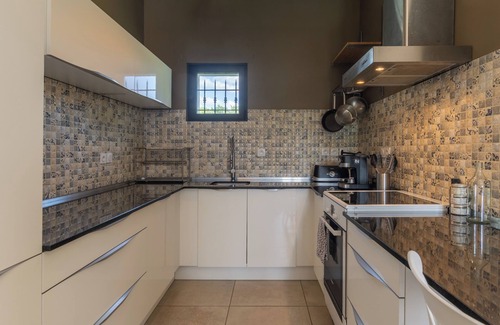 Le Garn House | "Beau Gite" House with Private Pool, Private Terrace and Wi-Fi