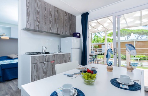 Le Rocchette House | Beautiful apartment in villa for 3 guests with WIFI, A/C, pool, TV and patio