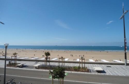 Les Sables d'Olonne Apartment | Beau Studio 1er étage avec balcon et ascenseur - FR-1-331-43