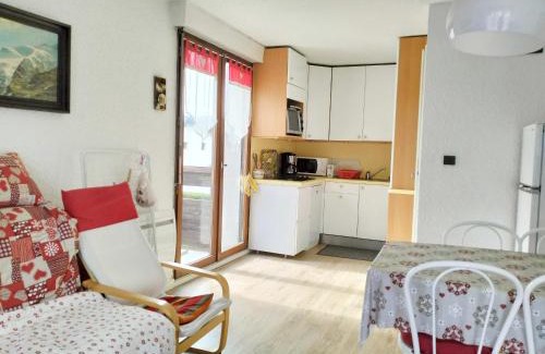 Villard-de-Lans Apartment | Beau T2 cabine avec parking privé à Villard-de-Lans - FR-1-761-44