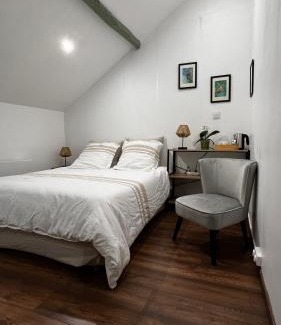 Saumur House | Beaulieu La Source
