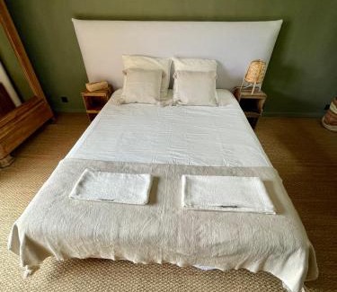 Monoblet Bed & Breakfast | Beauregard Cévennes - Sublime chambre d'hôtes indépendante et moderne