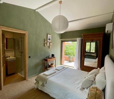 Monoblet Bed & Breakfast | Beauregard Cévennes - Sublime chambre d'hôtes indépendante et moderne