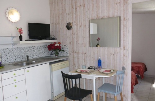 Bourgenay House | Beautiful private villa for 2 people with WIFI, TV, terrace and pets allowed