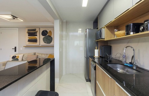 Bairro Jardim Botanico Apartment | Beautiful, cozy , renovated apartment blocks from the Botanical Garden.