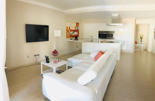 Sonnenland House | BEAUTIFUL VILLA with heated pool in Maspalomas. 3rd Bed room with supplement