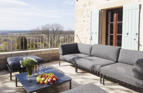 La Capelle-et-Masmolene House | Beautiful 5 bed house near Uzes, amazing views & large pool