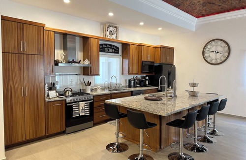 San Carlos House | Beautiful new home in San Carlos, Sonora. Prime location very close to the beach