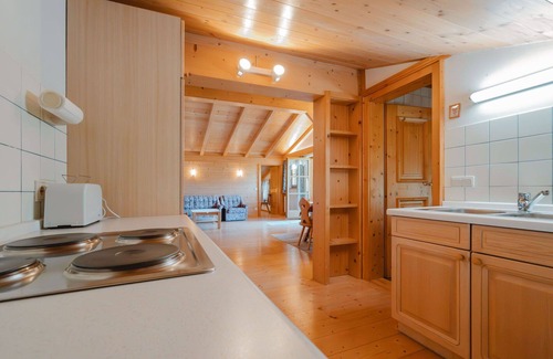 Sankt Martin bei Lofer Villa | Beautiful apartment in villa for 3 people with TV, balcony and parking