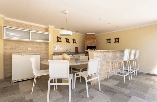 Jardim Virginia House | Beautiful house on Enseada beach - 150mts from the beach