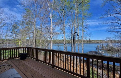 Livingston House | Beautiful waterfront lake house with private dock and State Park views