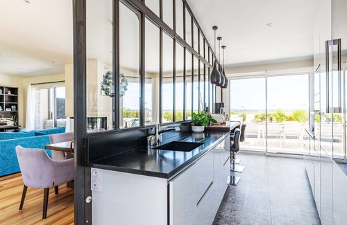Saint-Brevin-les-Pins House | Beautiful villa for 6 guests with WIFI, private pool, TV and terrace