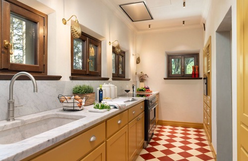 Castellina in Chianti Villa | Beautiful private villa with WIFI, A/C, private pool and terrace, close to San Gimignano