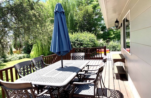 Eagle House | Beautiful 1 acre 5 bd in Eagle- hot tub & pingpong