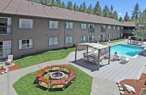 South Lake Tahoe Apartment | Beautiful 1 bedroom unit at resort, sleeps 4