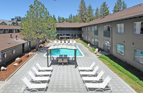 South Lake Tahoe Apartment | Beautiful 1 bedroom unit at resort, sleeps 4