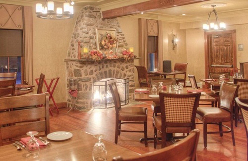 Cresco Apartment | Beautiful 1 bedroom unit at resort, sleeps 4