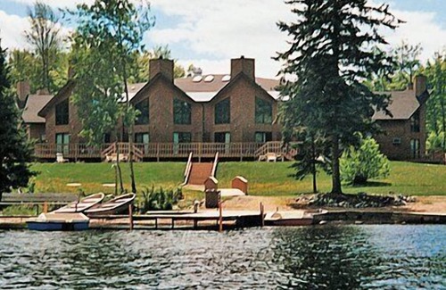 Phelps Apartment | Beautiful 1 bedroom unit at resort, sleeps 6