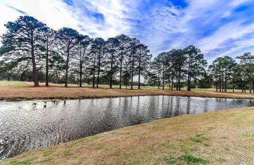 Central Myrtle Beach Apartment | Beautiful 1500 s f 3 Bd - 2 Ba condo overlooking stream and golf course