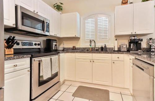 Central Myrtle Beach Apartment | Beautiful 1500 s f 3 Bd - 2 Ba condo overlooking stream and golf course