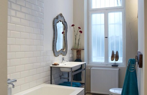 Pankow Apartment | Beautiful 160sqm apartment for up to 11 people in Pankow/Przl`Berg