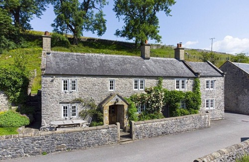 Millers Dale House | Beautiful 18th Century Farmhouse in the Heart of the Peak District