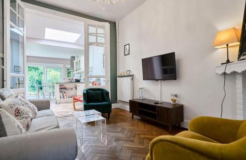 Lambersart Apartment | Beautiful 1900 house full equipped, 4bdrm+ garden!