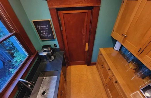 Nob Hill Apartment | Beautiful 1906 Victorian home in Nob Hill district