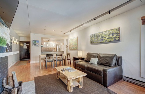Peak 9 Condo | Beautiful 1BR Ski-in/Ski-Out on Peak 9