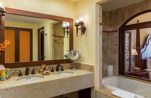 Los Cabos Apartment | Beautiful 1BR Suite at Cabo San Lucas