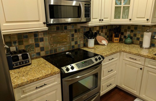 Little Torch Key House | Beautiful 2/2 Waterfront Designer Home for your family vacation