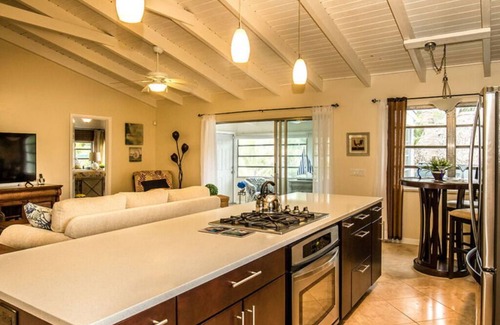 Big Pine Key House | Beautiful 2 Bedroom Pool Home On Big Pine Key