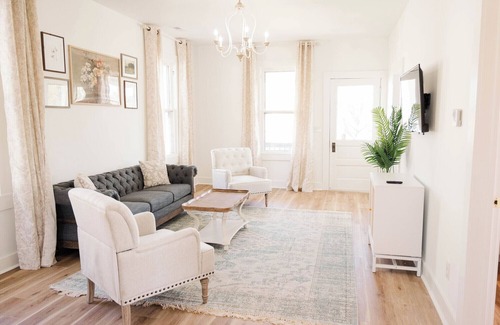 Victoria House | Beautiful 2 Bedroom, 1 Bath Home in Victoria, VA