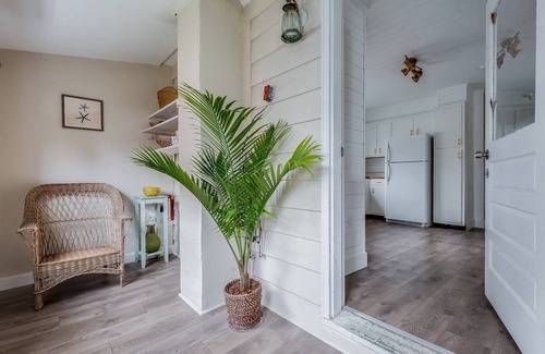 Mystic - New London Apartment | Beautiful 2 Bedroom Boho Retreat in Downtown Mystic