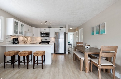 Key Largo Condo | Beautiful 2 Bedroom Condo with Dock Slip and Pool