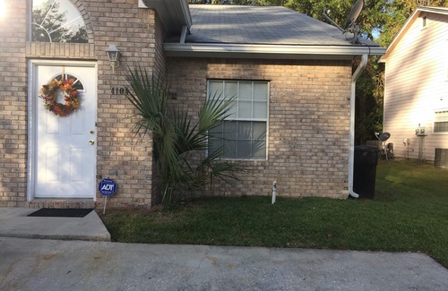 Tallahassee House | Beautiful 2 bedroom 2 bath townhouse, 1 mo. min., add mo. negotiablen