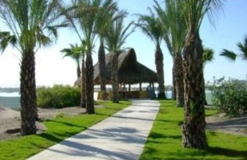 La Paz Condo | Beautiful 2400 sq foot Condo on beach pickleball community top floor golf course