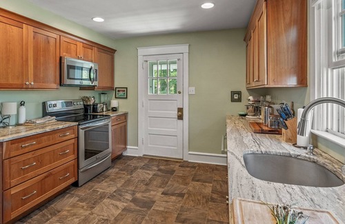 Swarthmore House | Beautiful 2B/1.5B in the Heart of Swarthmore!
