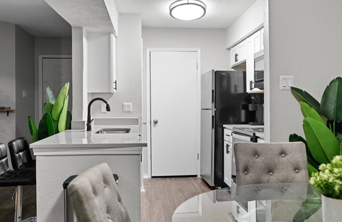University Hills and Windsor Park Apartment | Beautiful 2BD/2BA in University Hills 4642
