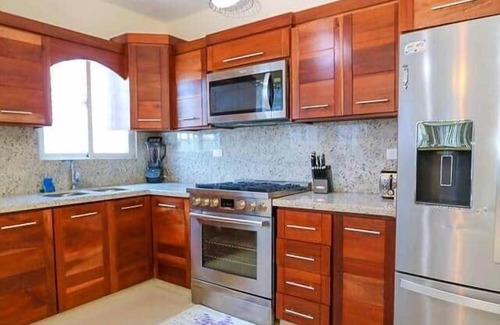 San Cristobal Apartment | Beautiful 2Bd/2bath apt W. AC, Garage & roof top