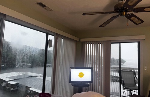 Osage Beach Condo | Beautiful 2bed to bath over looking the Lake and pool @MM-17 Amazing Location